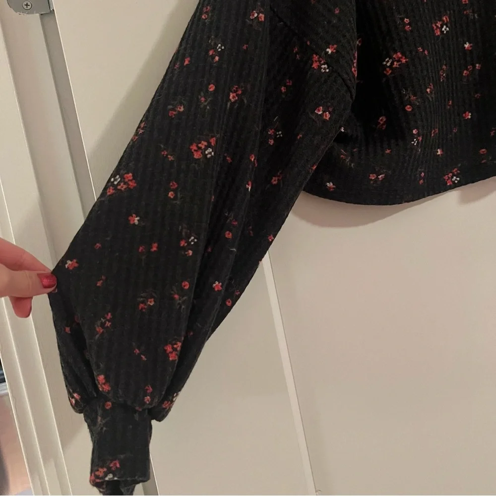Floral Long Sleeve Crop Top